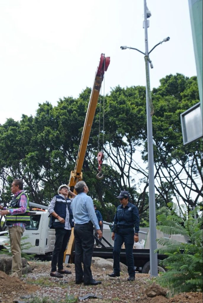 Con una inversión de 10 millones de pesos, el Ayuntamiento de Cuernavaca y la Secretaría de Protección y Auxilio Ciudadano, llevaron a cabo la instalación de 36 postes en la ciudad para la colocación de las 500 cámaras.