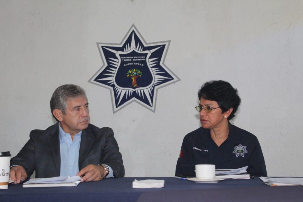 Habrá ascensos y mejores salarios para Policías de Cuernavaca.