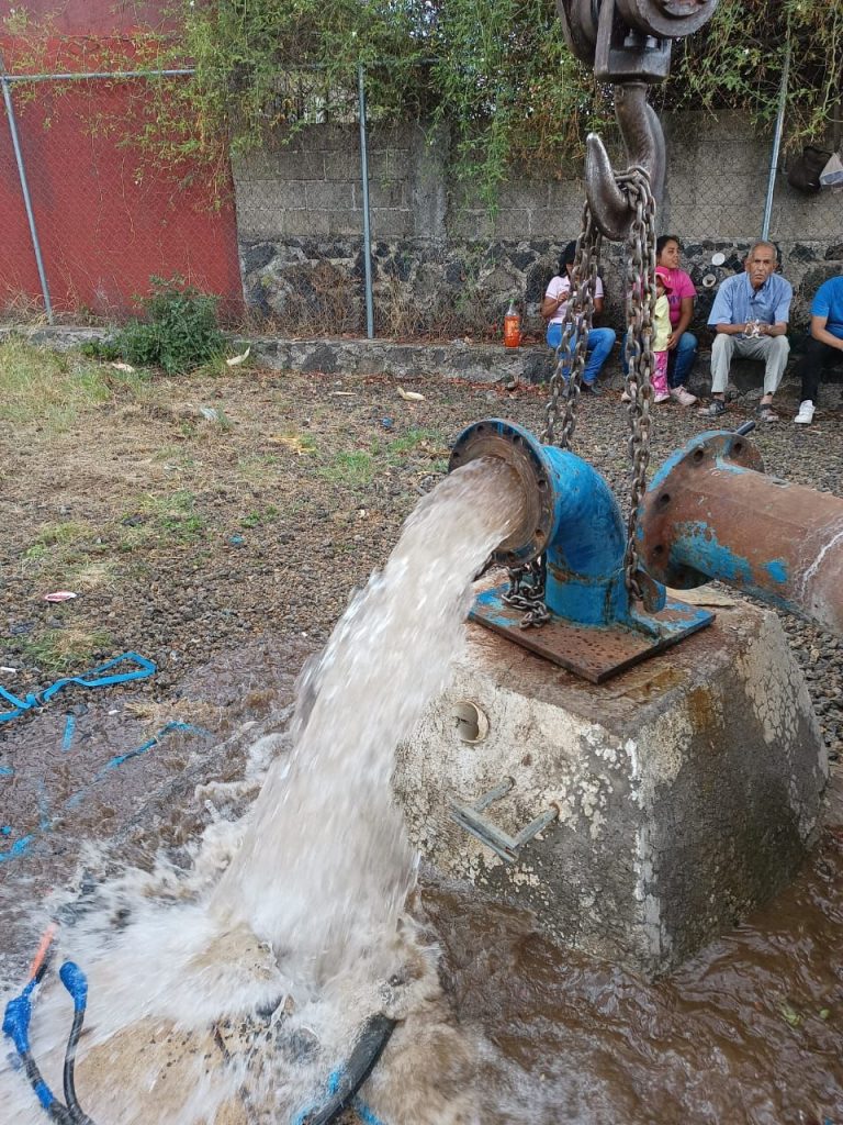 El Sistema de Agua Potable y Alcantarillado de Cuernavaca (SAPAC), llevó a cabo la instalación del equipo de bombeo en el pozo Cerritos.