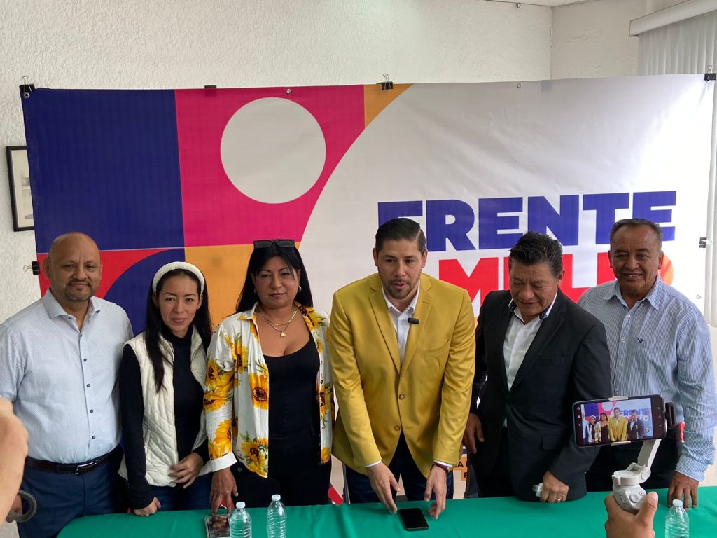 Sin la presencia de las dirigencias del PRI ni el PAN, se instaló el comité estatal del Frente Amplio por México.
