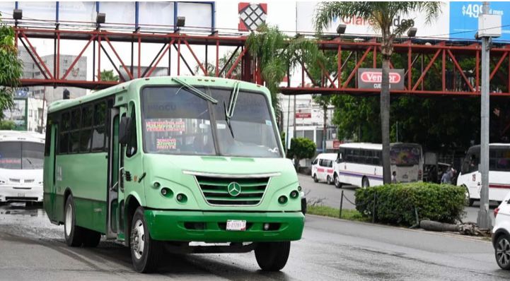 Brutal asalto se registró en una unidad de transporte público de “Los Chapulines” en Cuernavaca.