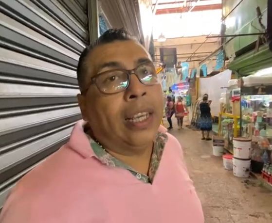 Don Alejandro Morales, 53 años viviendo y trabajando en el mercado Benito Juárez, de Jojutla.

